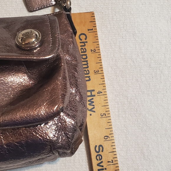 Coach Metallic Pewter/pink Small Crossbody Bag With Snap Pocket On Outside. - Picture 6 of 9